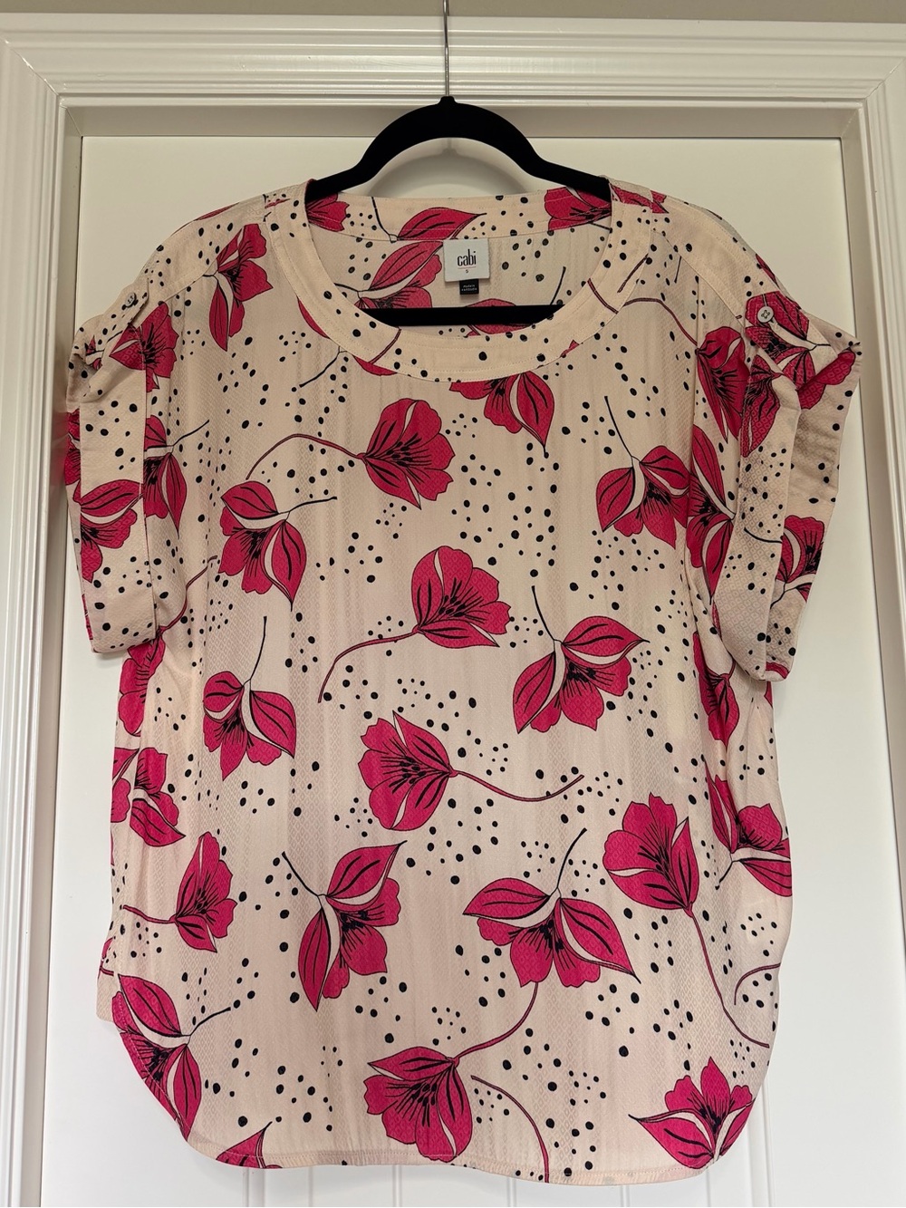 Cabi Cream and Pink Floral Short Sleeve Blouse